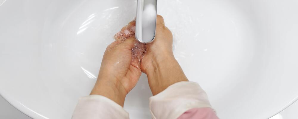 Łatwopalny płyn do dezynfekcji rąk - jakie obowiązki ma pracodawca?
