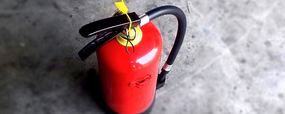 Podręczny sprzęt gaśniczy - fundament bezpieczeństwa pożarowego
