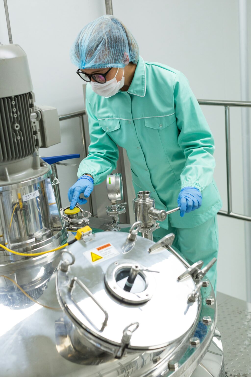 Outsourcing BHP w zakładzie chemicznym